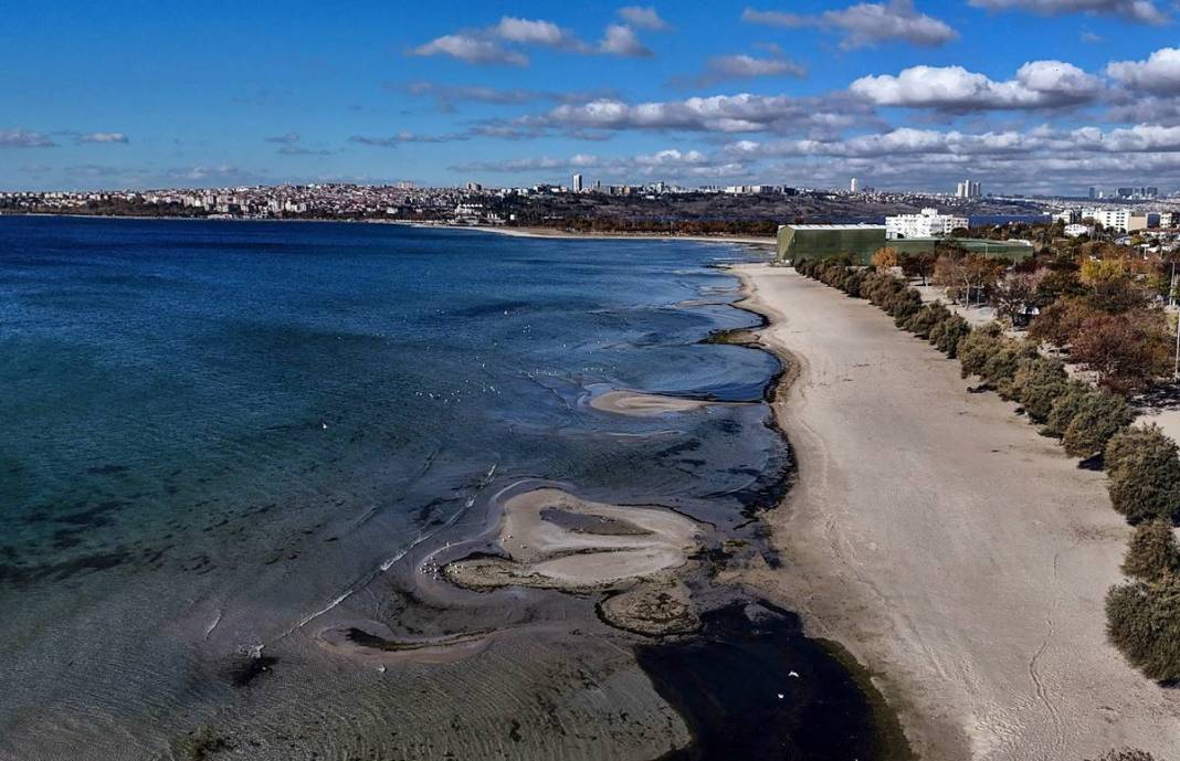 O kentte endişelendiren görüntü: Balıkçılar avlanmaya çıkamadı! Bu kadarı daha önce yaşanmadı 12